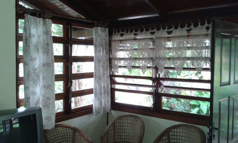 B-715 CASA EM SAPIRANGA