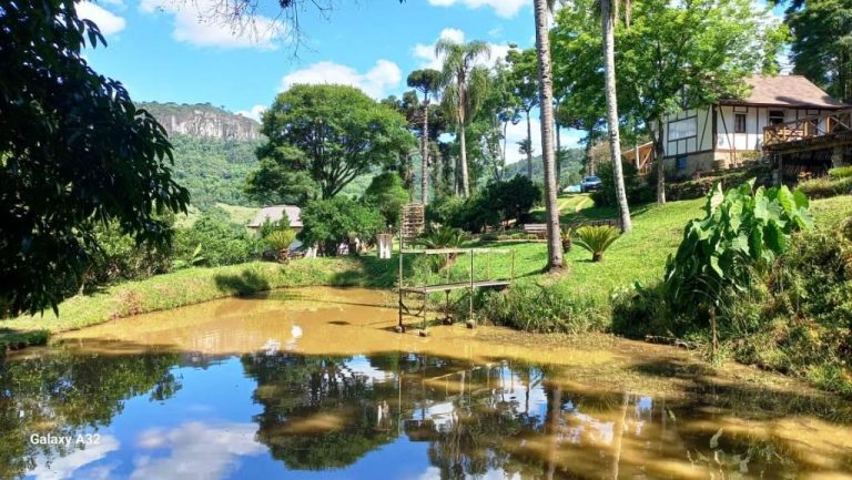 B-412     FANTÁSTICO SÍTIO, COMPLETO DE TUDO, RIO, CASCATA, AÇUDE, VISTA PANORÂMICA, ÁGUA, INTERNET!!!