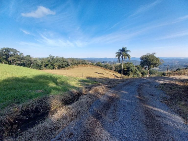 B-910 LINDA CHÁCARA EM SANTA MARIA DO HERVAL NA DIVISA COM GRAMADO