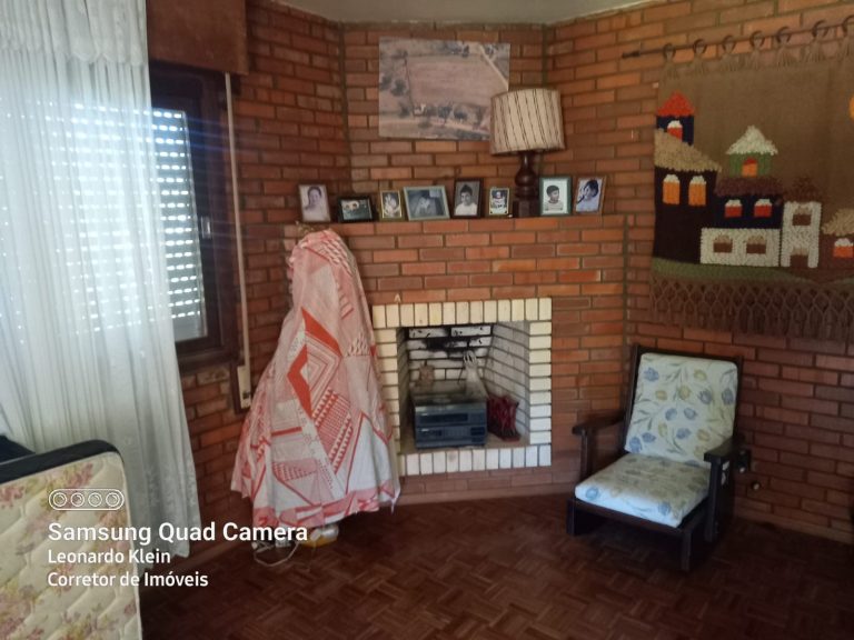 B-915 CASA EM GRAMADO
