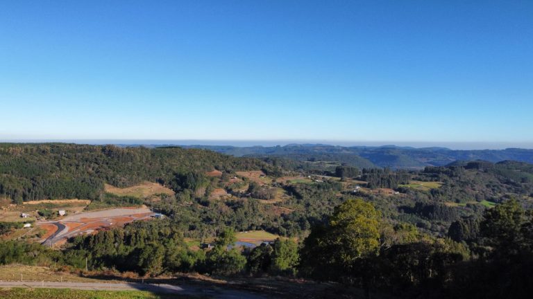 B-910 LINDA CHÁCARA EM SANTA MARIA DO HERVAL NA DIVISA COM GRAMADO