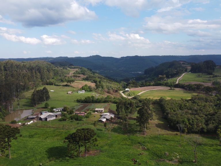 B-733  Área de Terras à Venda em Santa Maria do Herval – Beleza Natural e Grande Potencial!