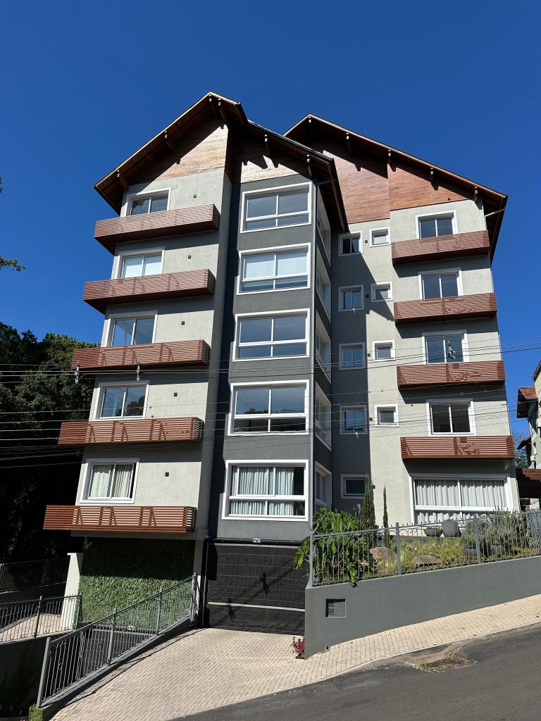B-657     FANTÁSTICO APARTAMENTO, TOTALMENTE MOBILIADO E DECORADO!!!