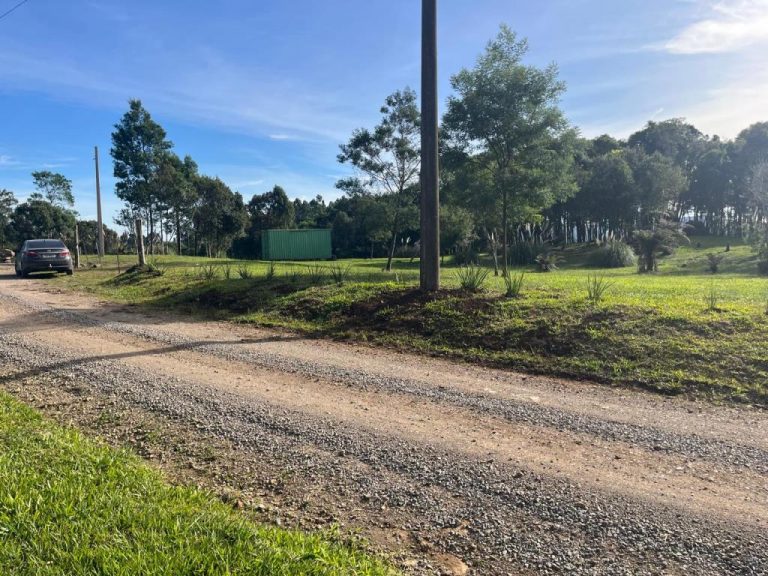 B-506     LINDA ÁREA DE TERRAS A VENDA EM IGREJINHA-RS!!!